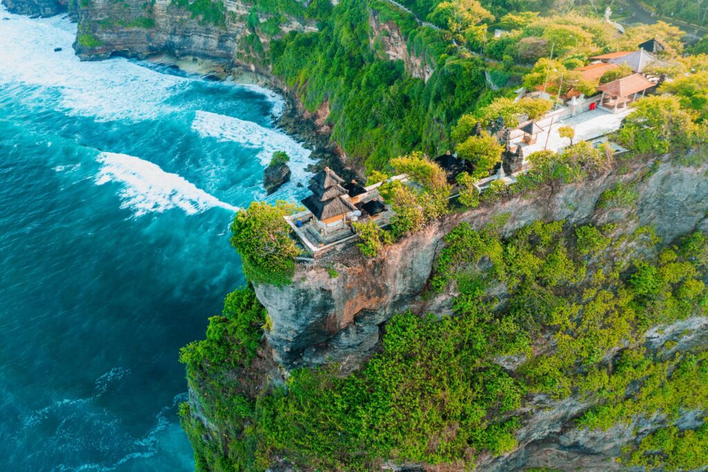 Bali Holiday vacation – The Island of Dreams uluwatu temple bali